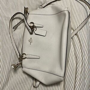 Coach Cream Pebbled Leather Purse with Gold Hardware